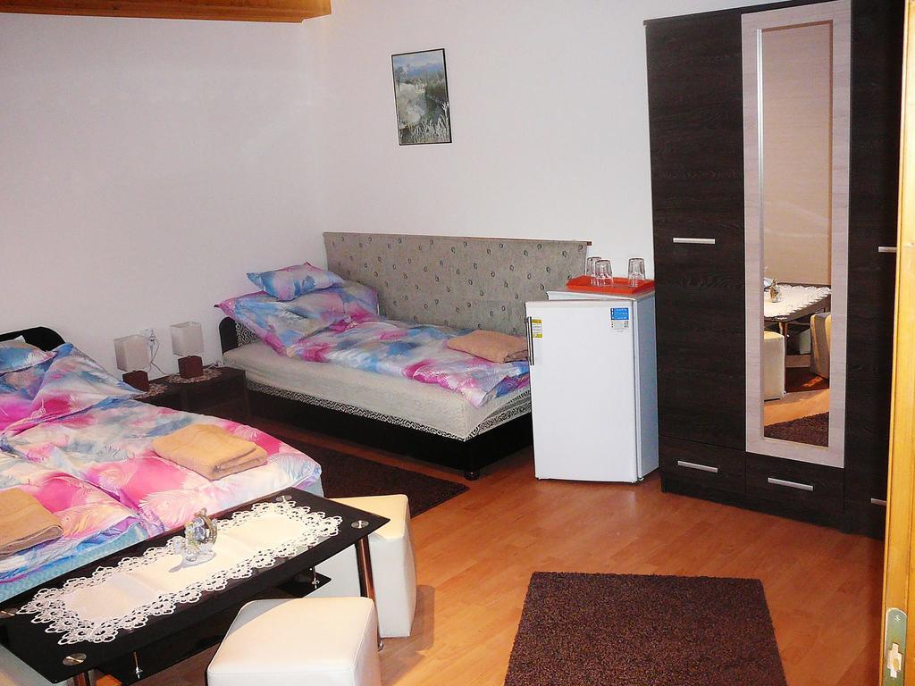 Szerencsecsillag Vendeghaz Hotel Kiskoros Buitenkant foto