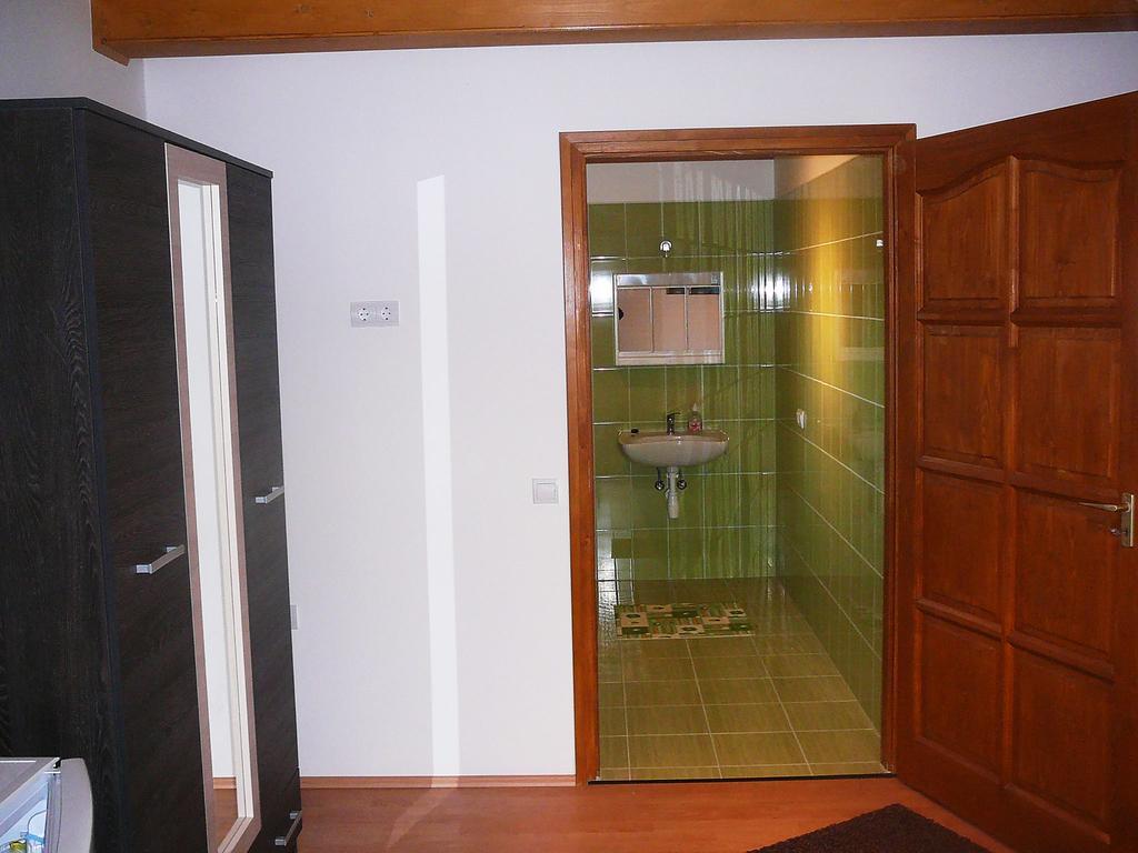 Szerencsecsillag Vendeghaz Hotel Kiskoros Buitenkant foto