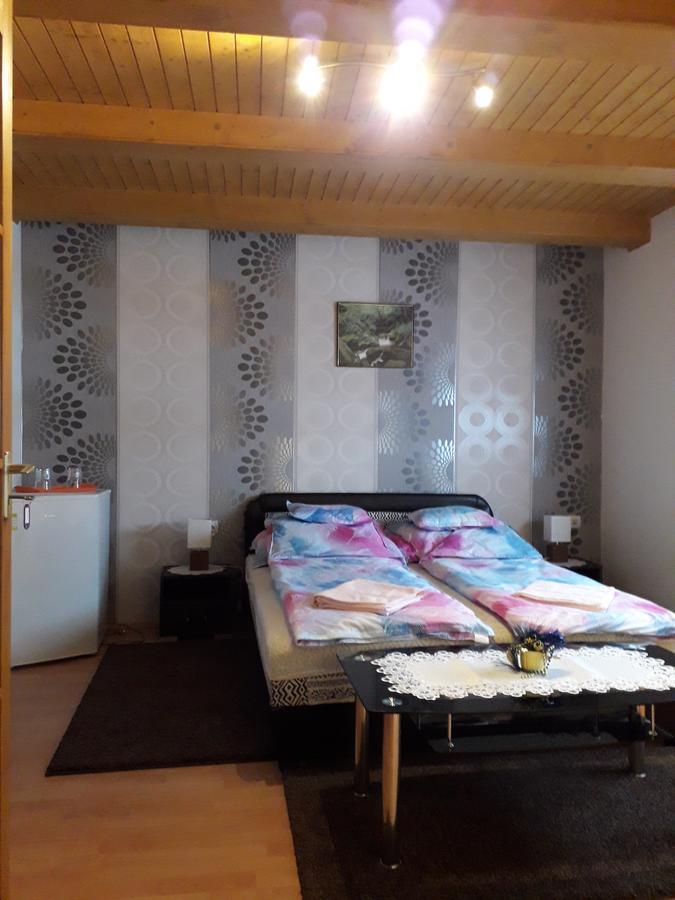 Szerencsecsillag Vendeghaz Hotel Kiskoros Buitenkant foto